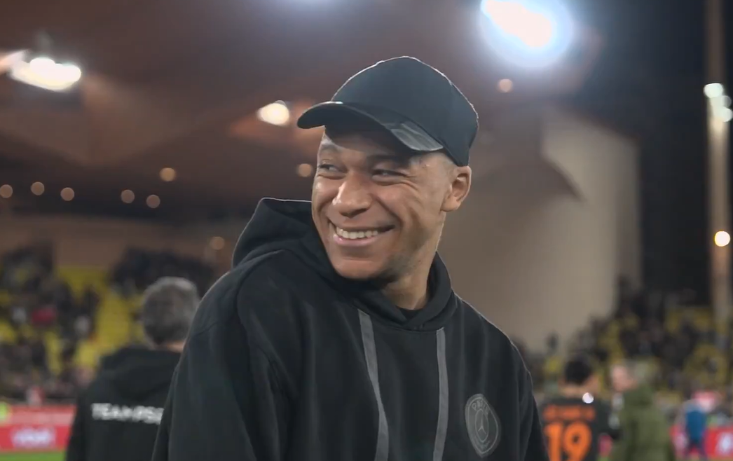 PSG: Luis Enrique quitó a Mbappé en el descanso, la reacción del francés y el mensaje que detonó todo