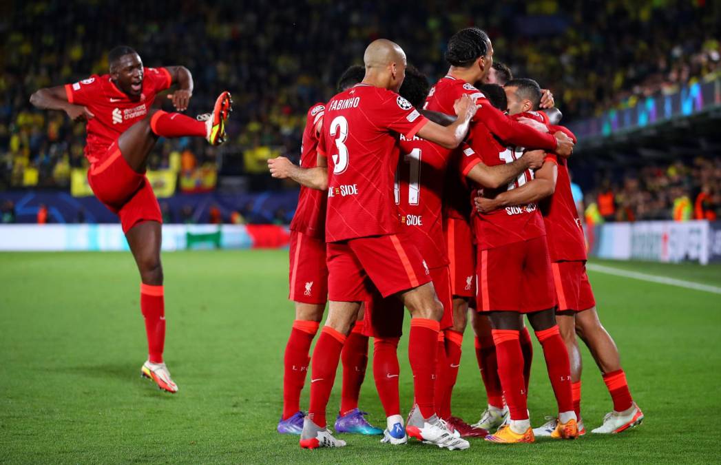 El festejo del Liverpool en el campo del Villarreal luego de avanzar a la final de la Champions y la emoción de Luis Díaz
