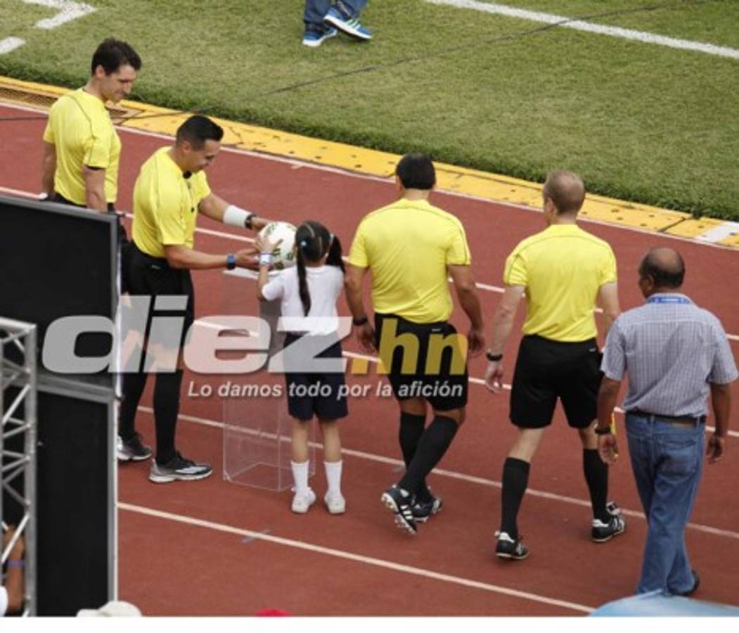 Las imágenes que la televisión no mostró del Honduras-Trinidad y Tobago