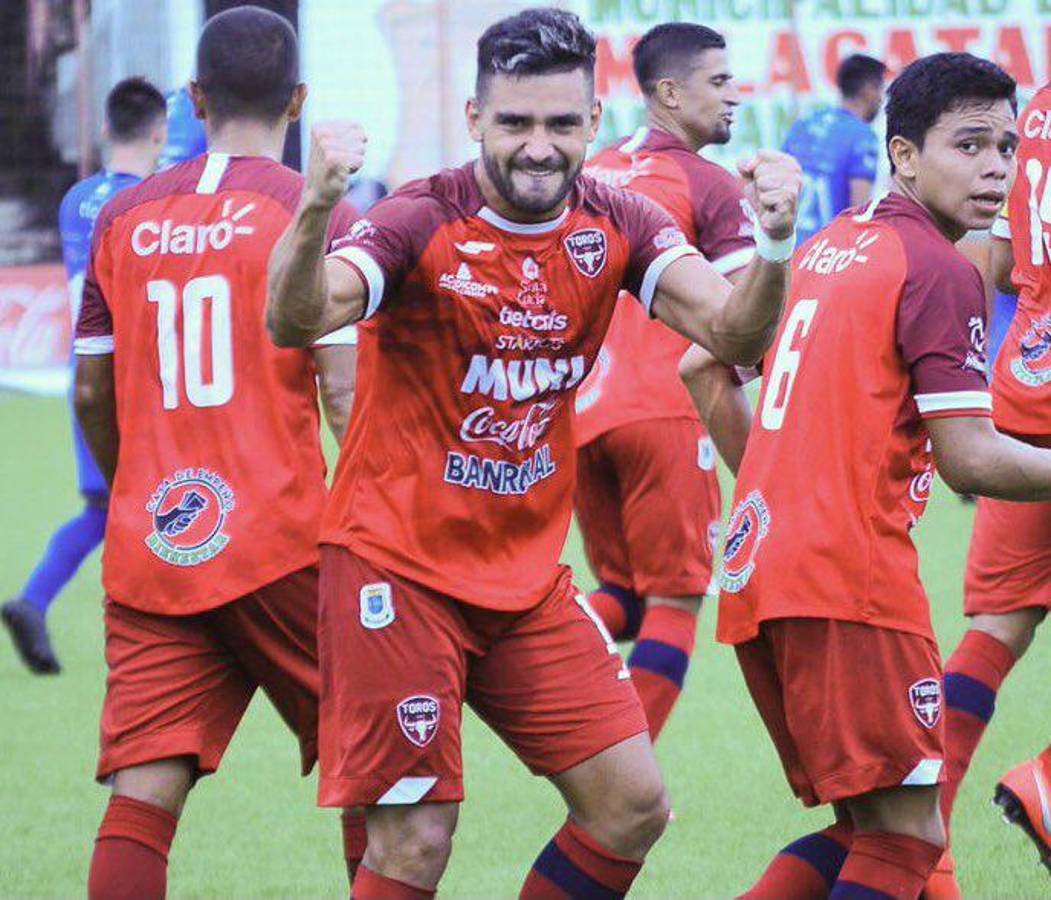 Mercado: Marathón y Victoria con fichajes, bajas en UPNFM y el futuro de Diego Vázquez y jugadores de Motagua
