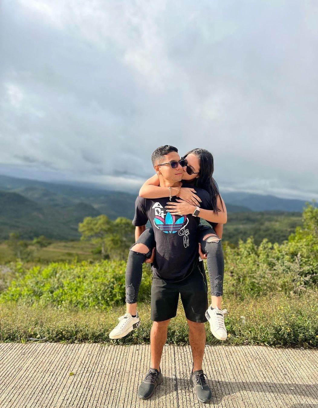 Rodeados de amor: Así pasan los jugadores de Olimpia sus vacaciones tras conseguir el Tetracampeonato