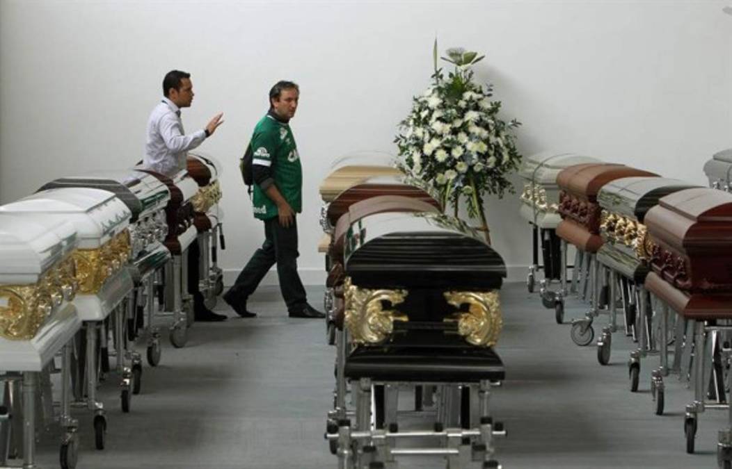 ¡QUE DURO! Las imágenes más tristes del adiós a futbolistas del Chapecoense