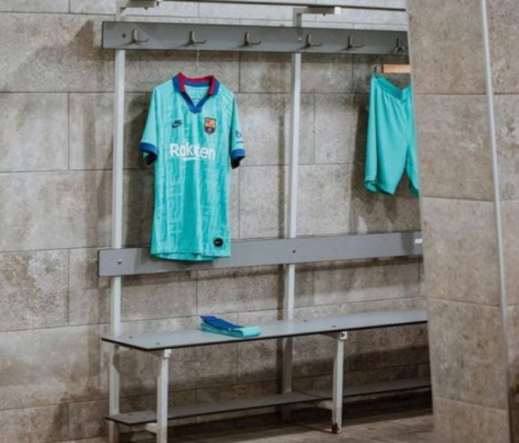 Barcelona presentó su tercera equipación bajo el lema: 'Nuestra ciudad, nuestro orgullo'