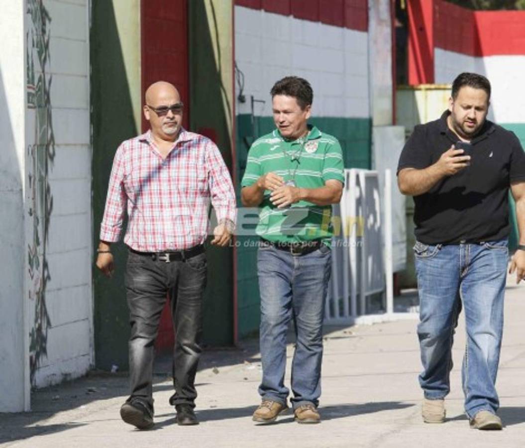 FOTOS: Visitas de lujo, juego de cartas y mucha belleza en el entrenamiento del Marathón