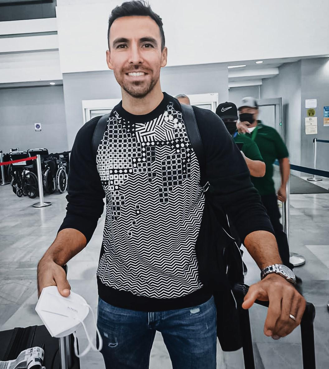 “Llegó nuestro héroe”: el recibimiento a Jonathan Bornstein, salvador de Honduras rumbo Sudáfrica 2010