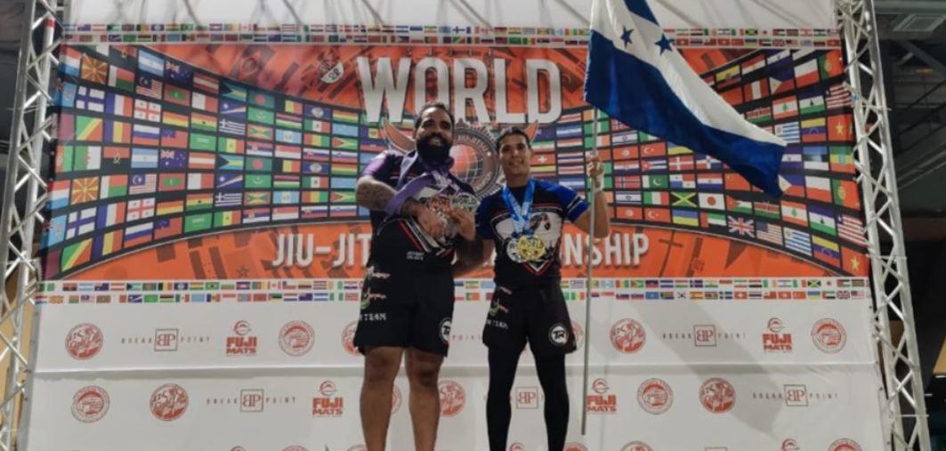 Luchadores hondureños ganan medallas de oro y plata en el Mundial de Ju-Jutsu realizado en Los Ángeles