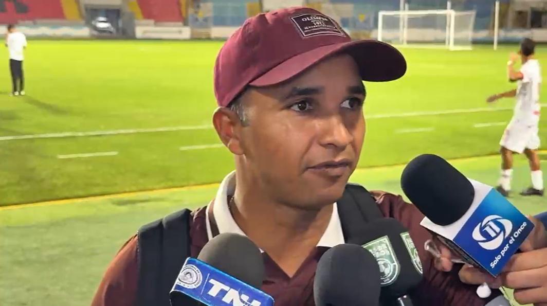 Imágenes: Olimpia celebró su título 11 en reservas y una leyenda los acompañó