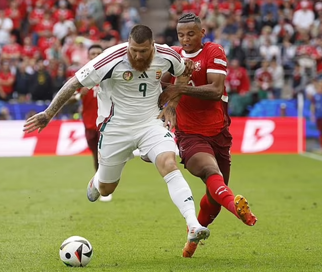 Invasión en la Eurocopa 2024, las preciosas aficionadas y el ‘9’ de Hungría se hizo viral por su físico