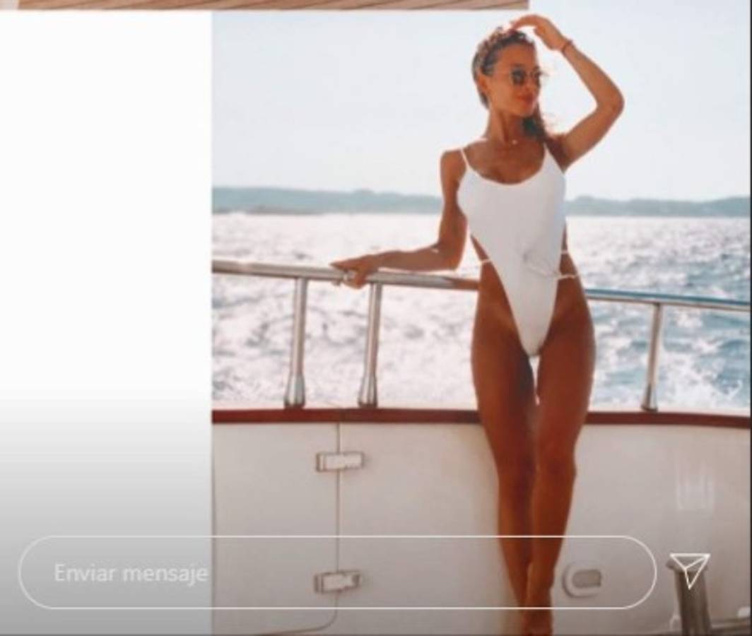 A la espera del Barcelona: Las infartantes vacaciones de Lautaro Martínez con Agustina en Italia