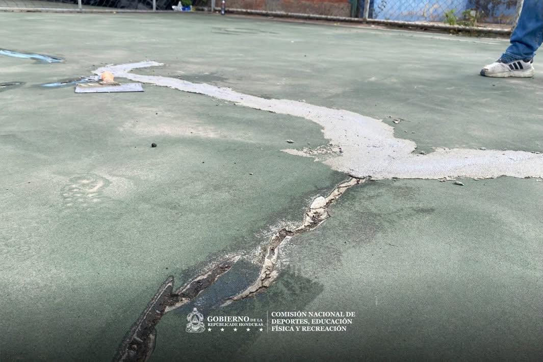 CONDEPOR renueva la cancha de tenis en la Villa Olímpica para CODICADER 2026