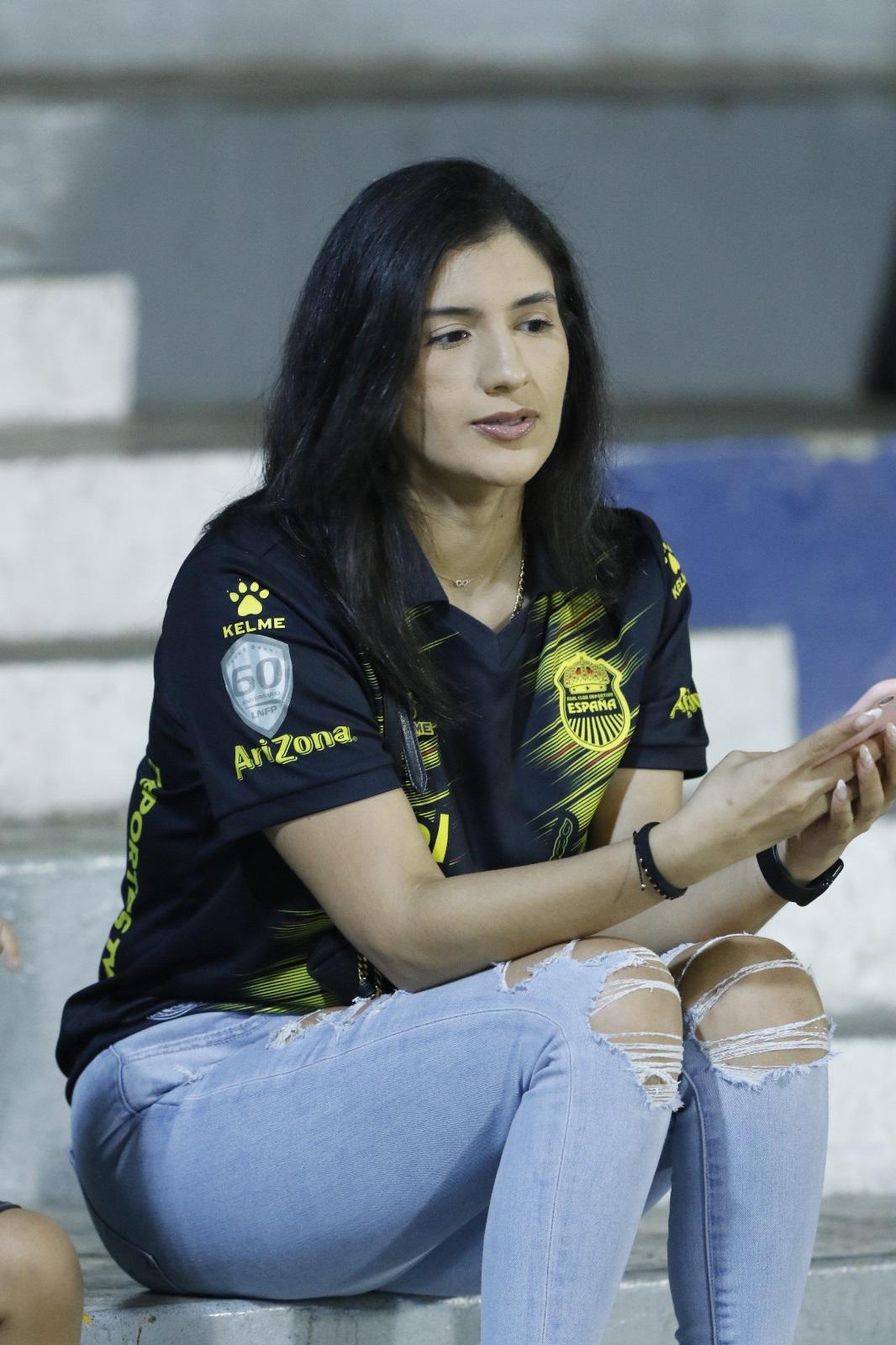 ¡El Morazán fue una pasarela! La belleza invadió el clásico entre Real España vs Motagua