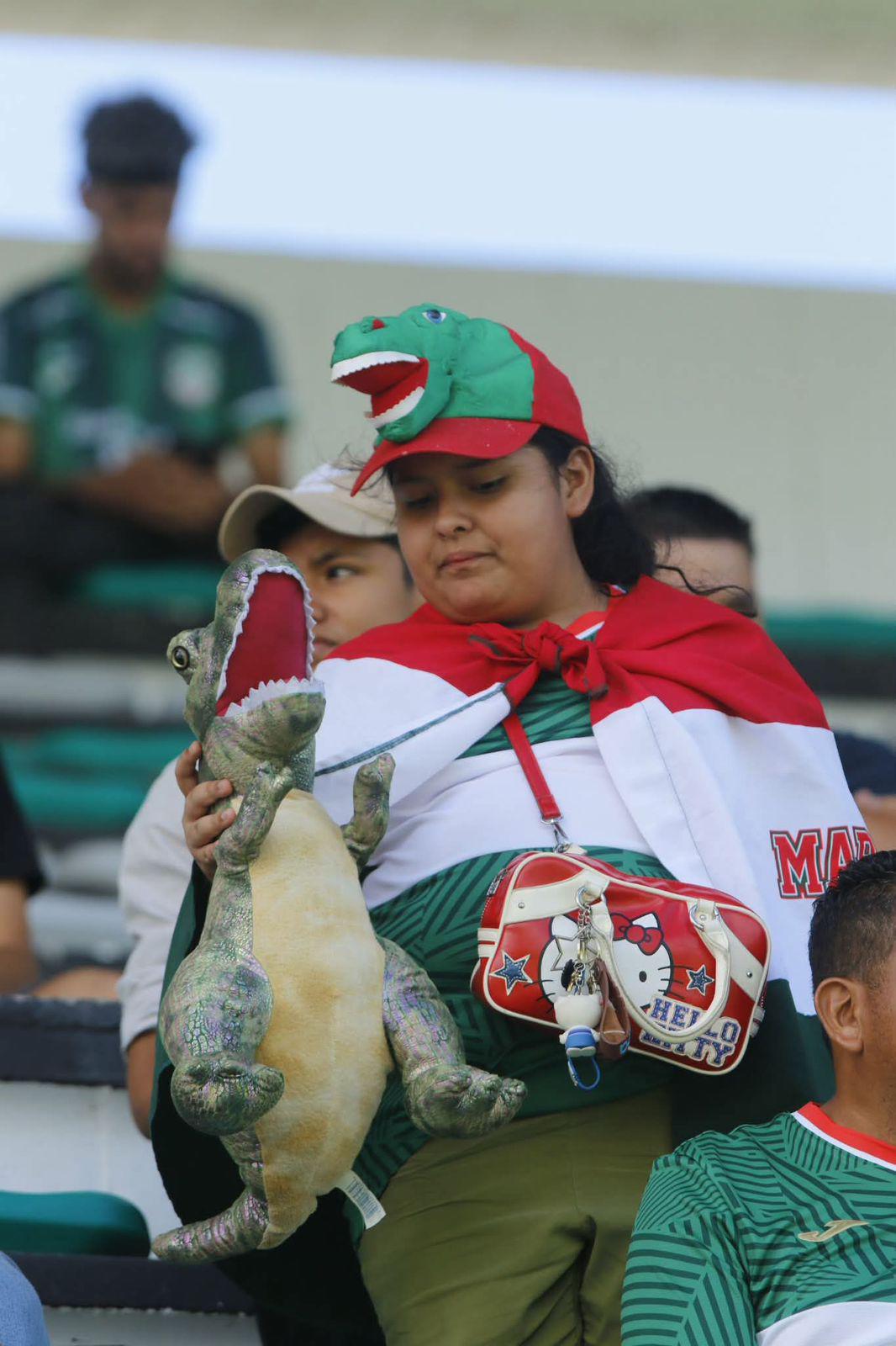 Platense luce el tifo más hermoso de la historia, el que llegó en moto y las mujeres que enamoran en Puerto Cortés