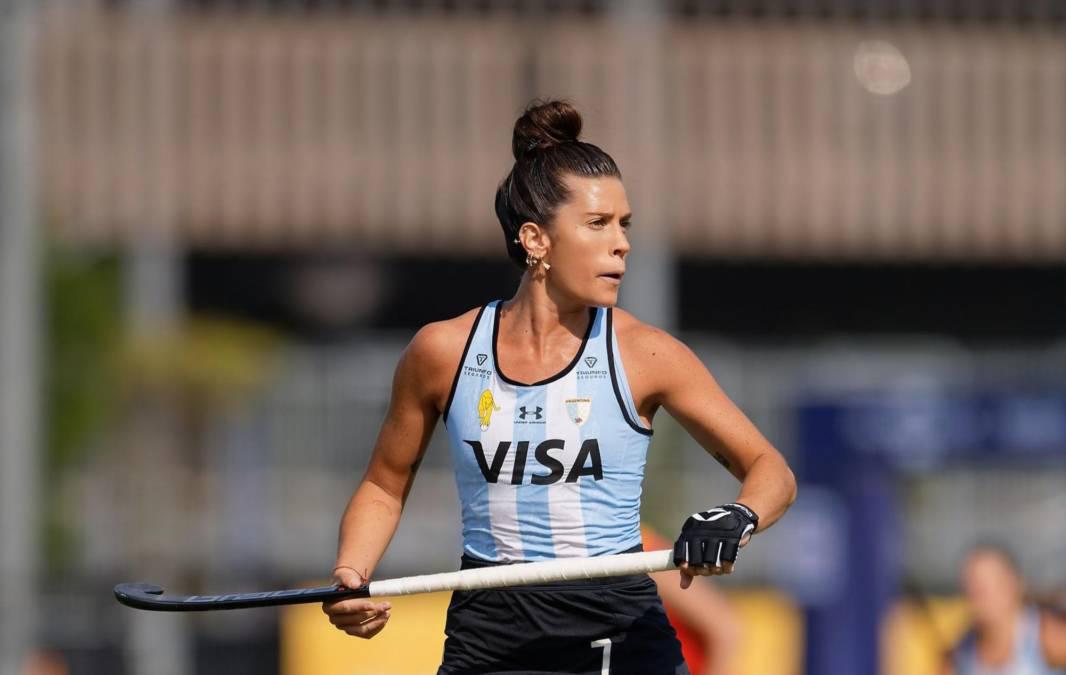 Esposa de futbolista argentino recibe amenaza de muerte por insólito motivo: “No es grato leer que te van a meter un tiro en la cabeza”