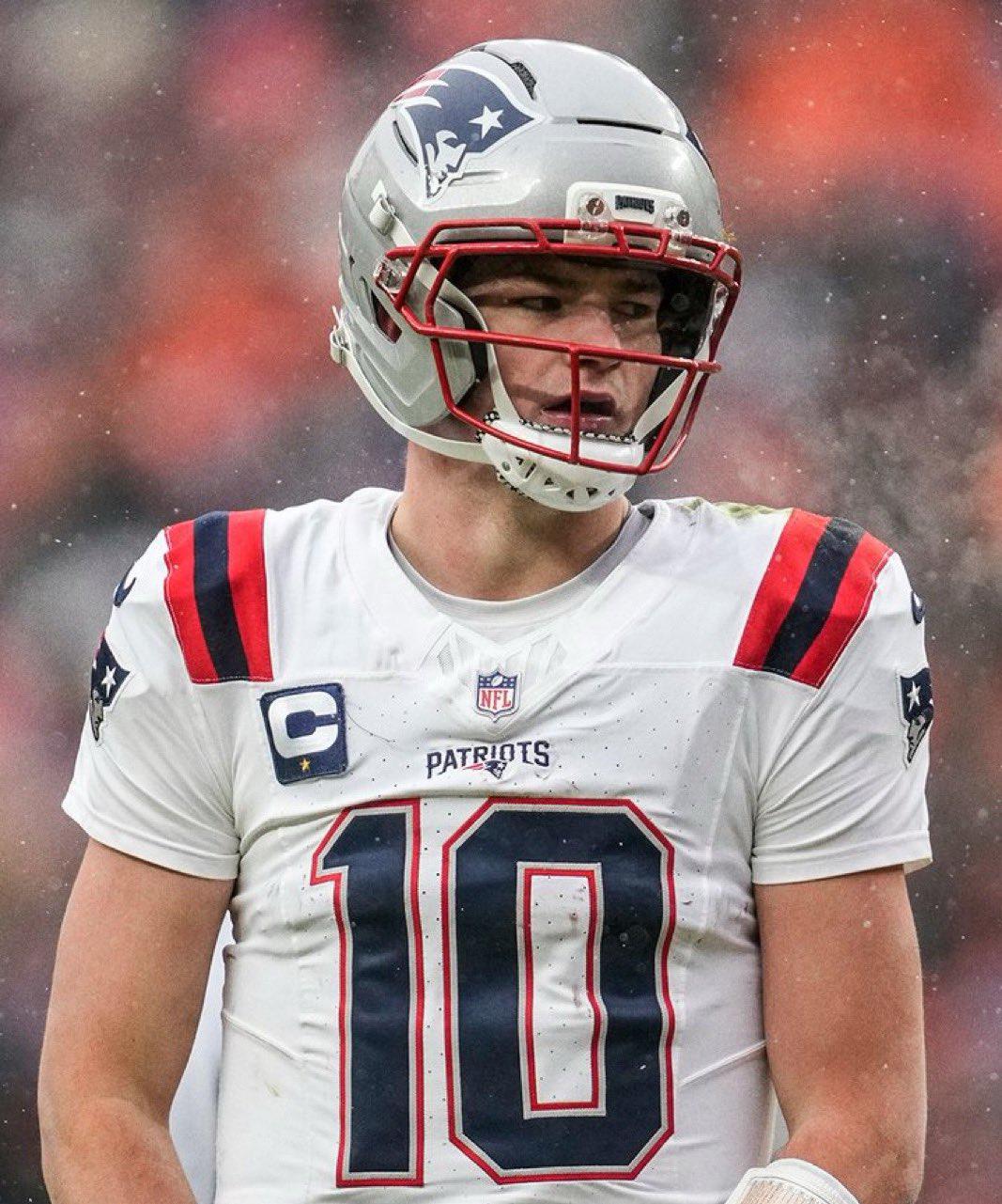 Super Bowl 2026: mientras Drake Maye gana 9 millones en New England, este es es el salario de Sam Darnold en Seahawks