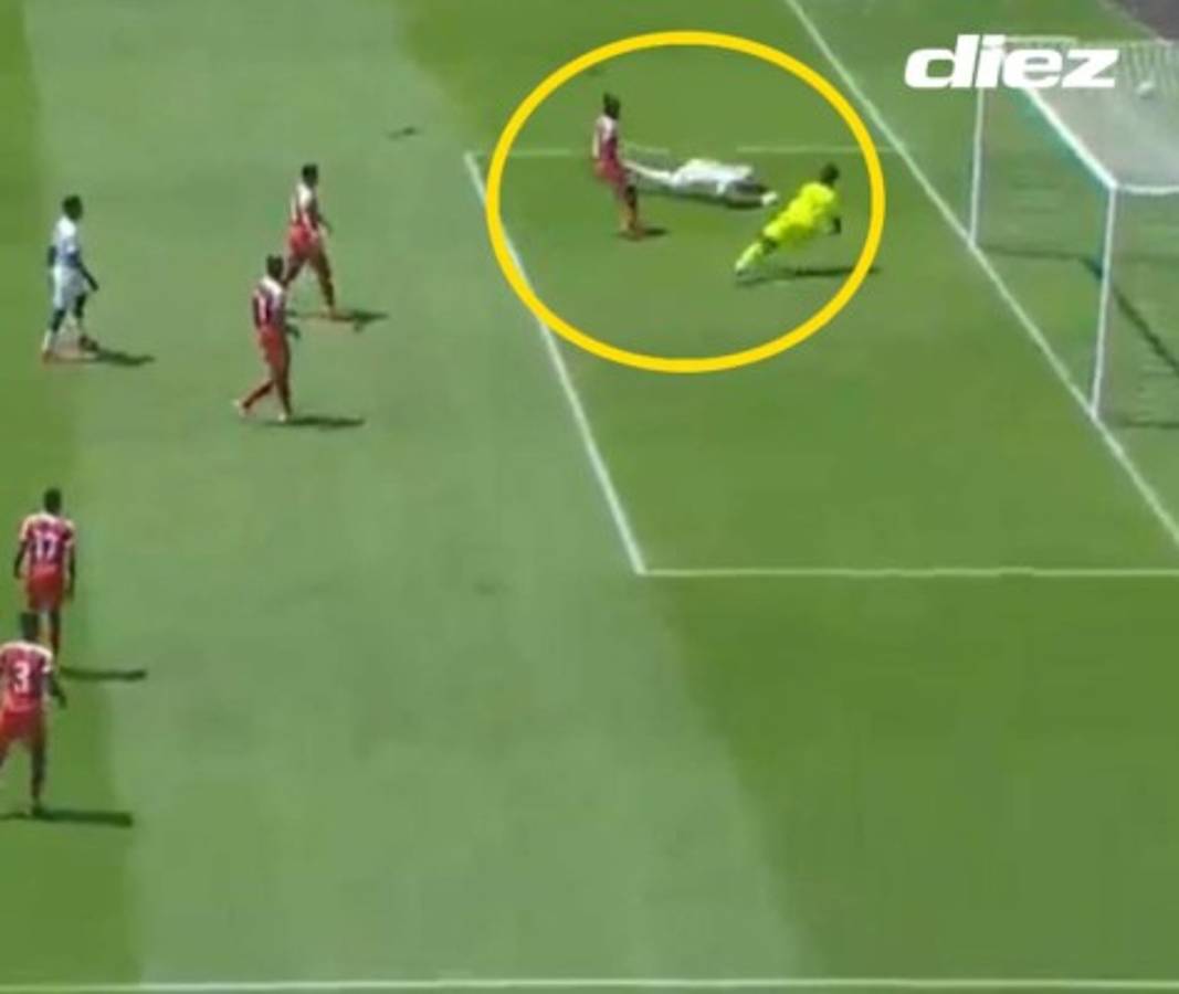 Las imágenes del Honduras-Haití: Un defensor como portero, el festejo de Vuelto y el fallo de Obregón