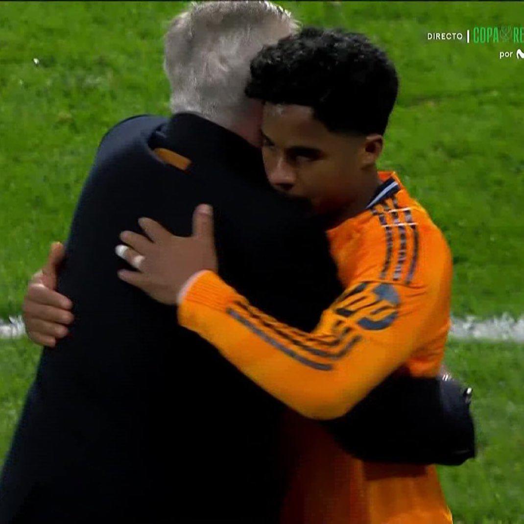 Endrick MVP, gritos racistas a Asencio, Vinicius incomodo en el partido y jugador de Real Madrid enciende las alarmas