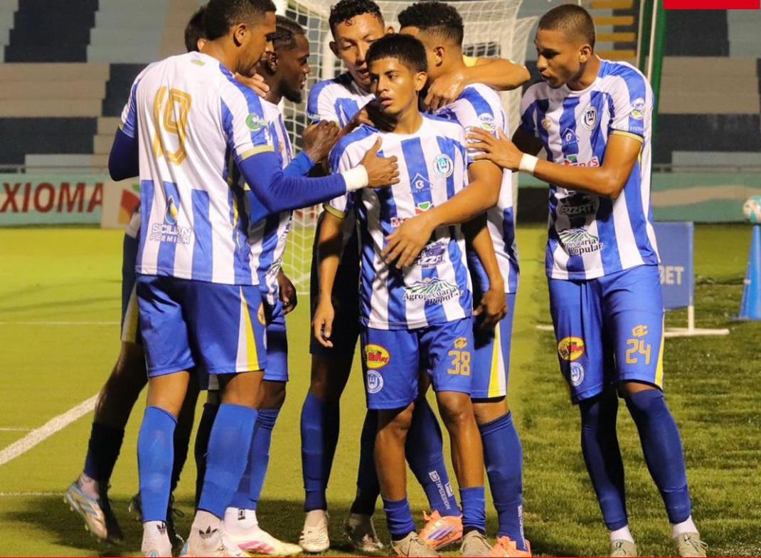 Fichajes: Olimpia pretende arrebatarle jugador a Motagua e inicia renovaciones y nuevo legionario a la vista