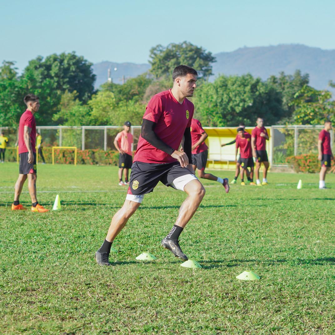¡Con todo el combo! El potente 11 que prepara Real España que busca darle el batacazo a Olimpia en Comayagua
