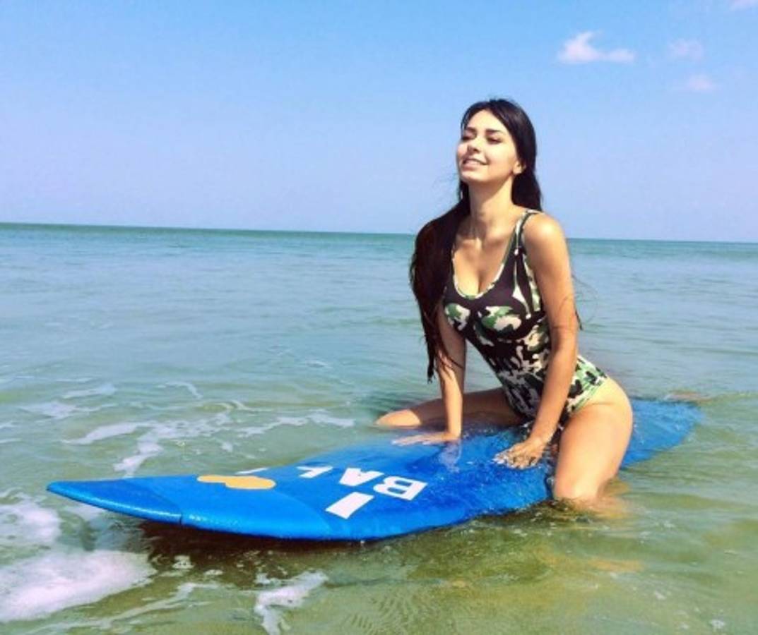 La despampanante modelo que sería la madrina del Mundial de Rusia 2018