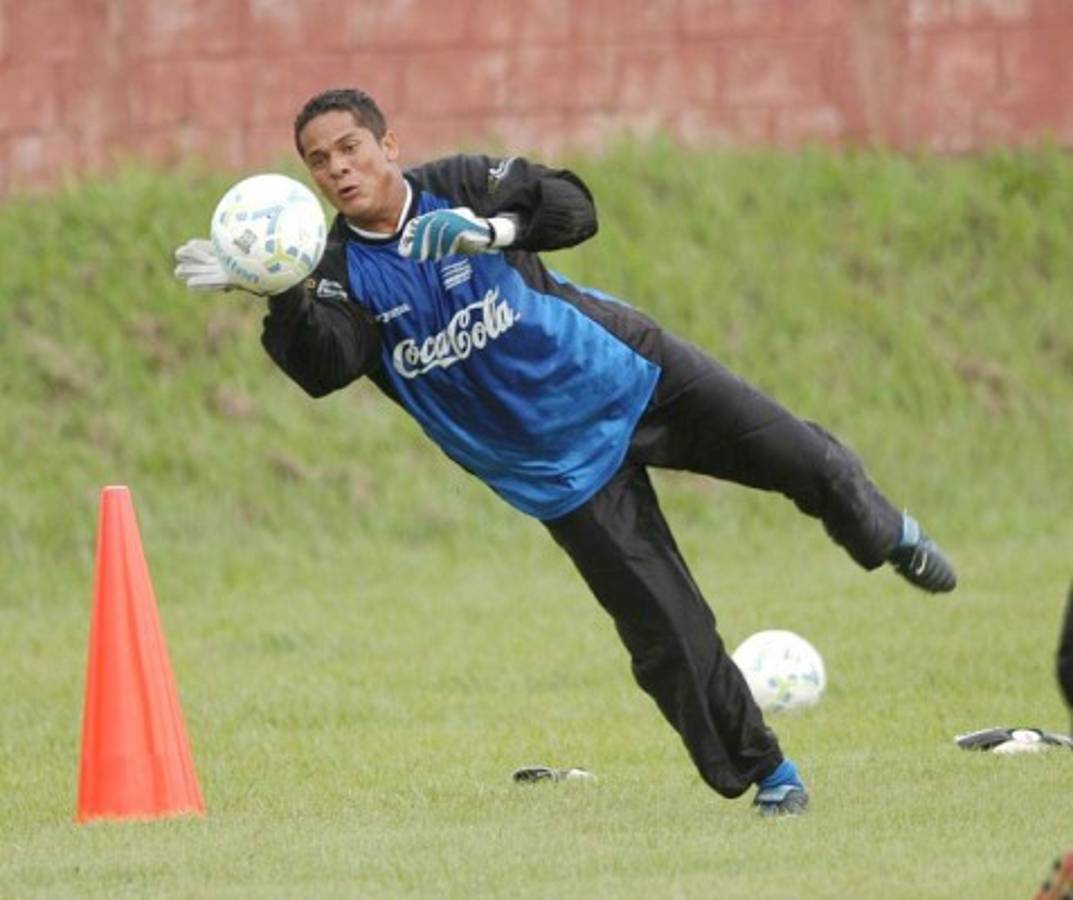 La convocatoria que desató polémica en Honduras en el 2003 con dos naturalizados