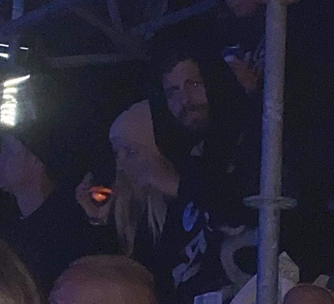 Captan a Shakira ‘‘devastada’’ tras las fotos de Piqué con su supuesta amante y los mensajes de un acosador en su casa