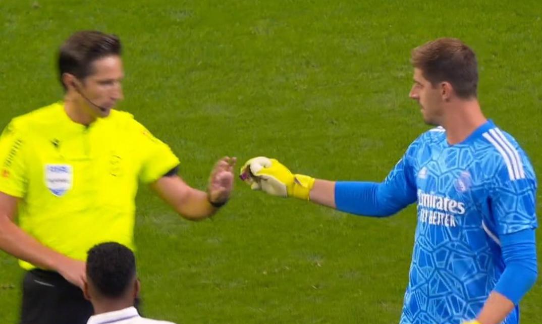 El baile de Vinicius y Rodrygo ante el Atlético, todo lo que le tiraron a los jugadores del Real Madrid y Valverde festejó a lo Haaland