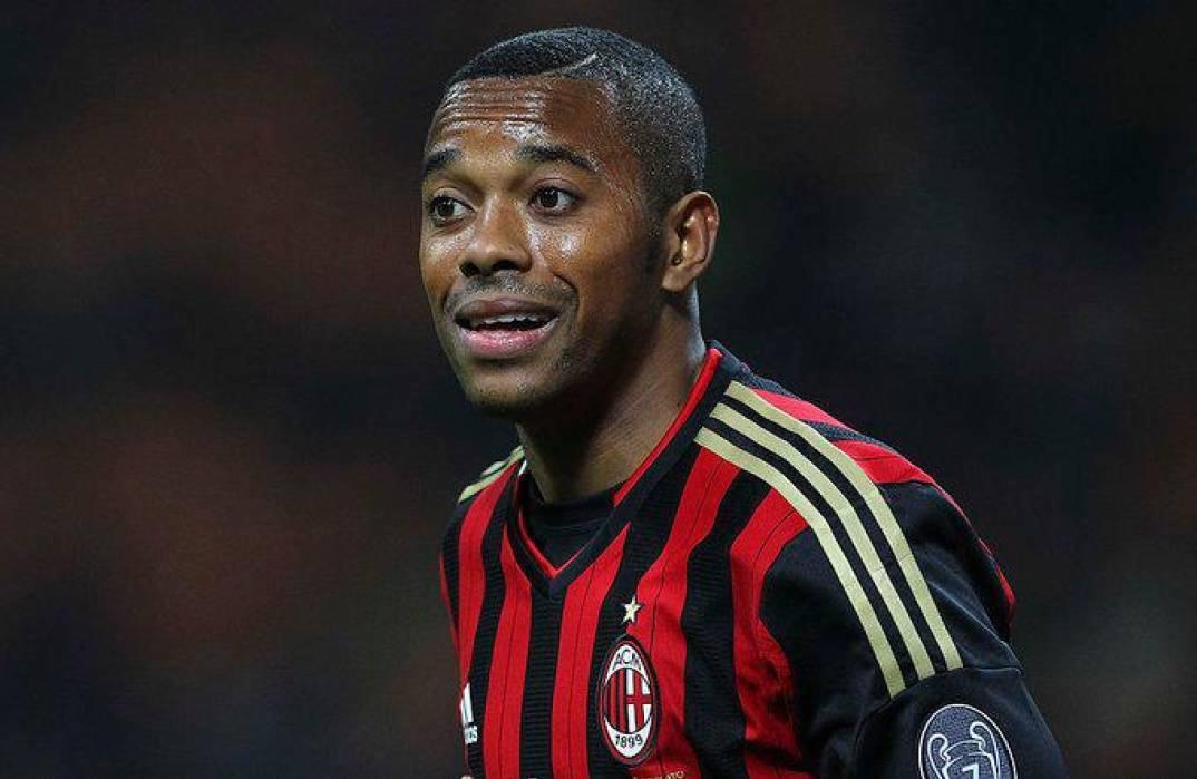 Así es la vida de Robinho en la cárcel: su actitud con los otros prisioneros, arregla televisores y juega fútbol con tacos prestados