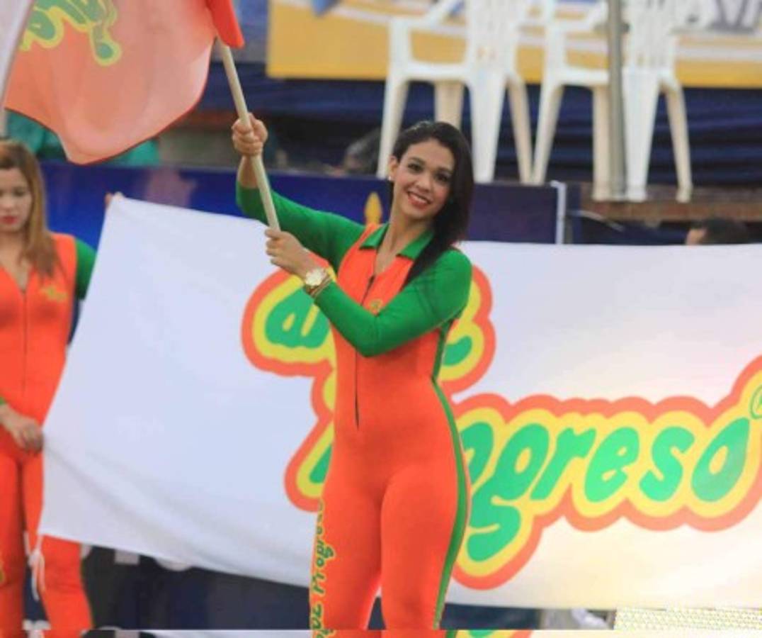 Estas son las chicas hermosas que invadieron la final del fútbol de Honduras