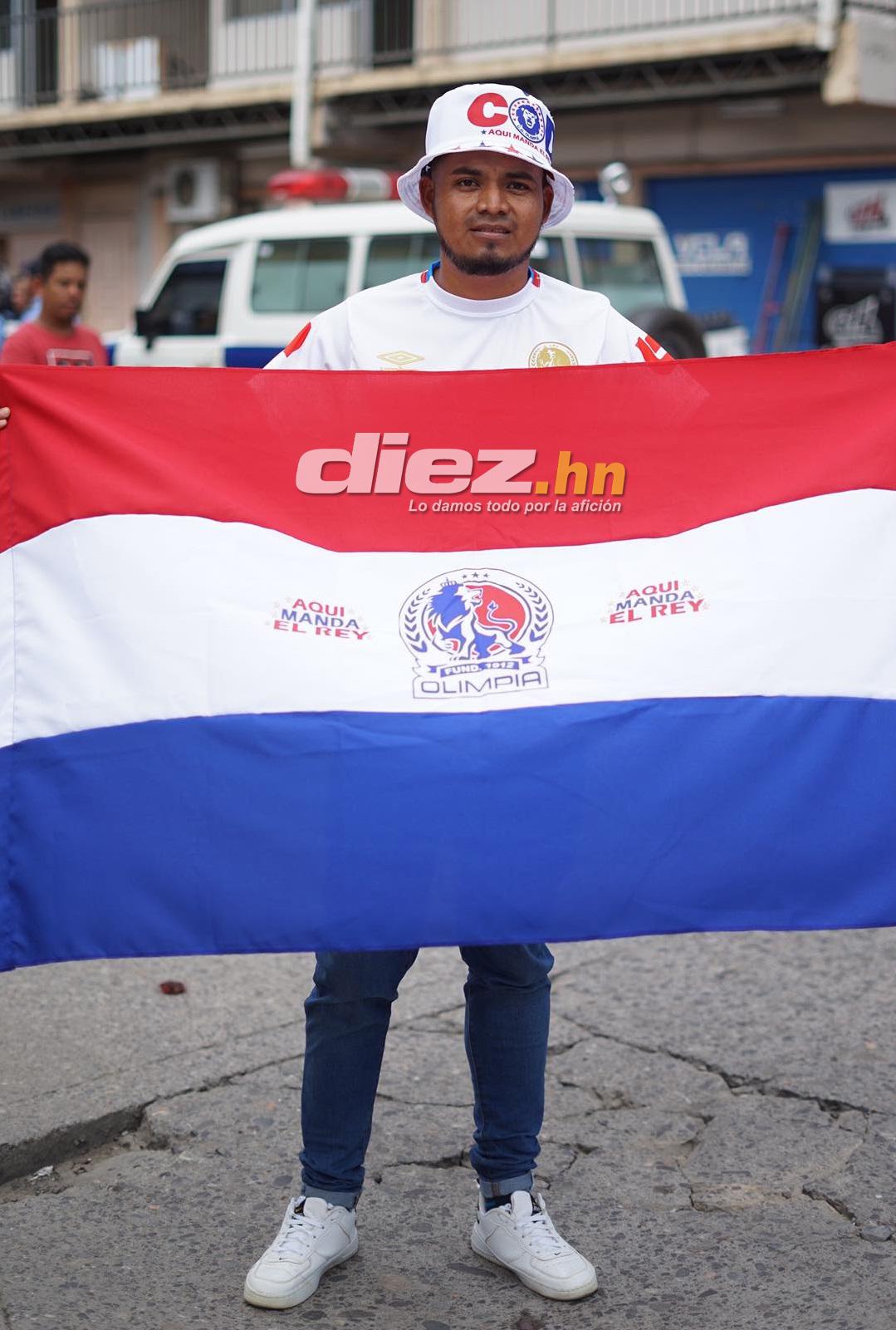 Viajó en avión para asistir al estadio por primera vez: la historia del primer aficionado que ingresó al Olimpia - Motagua