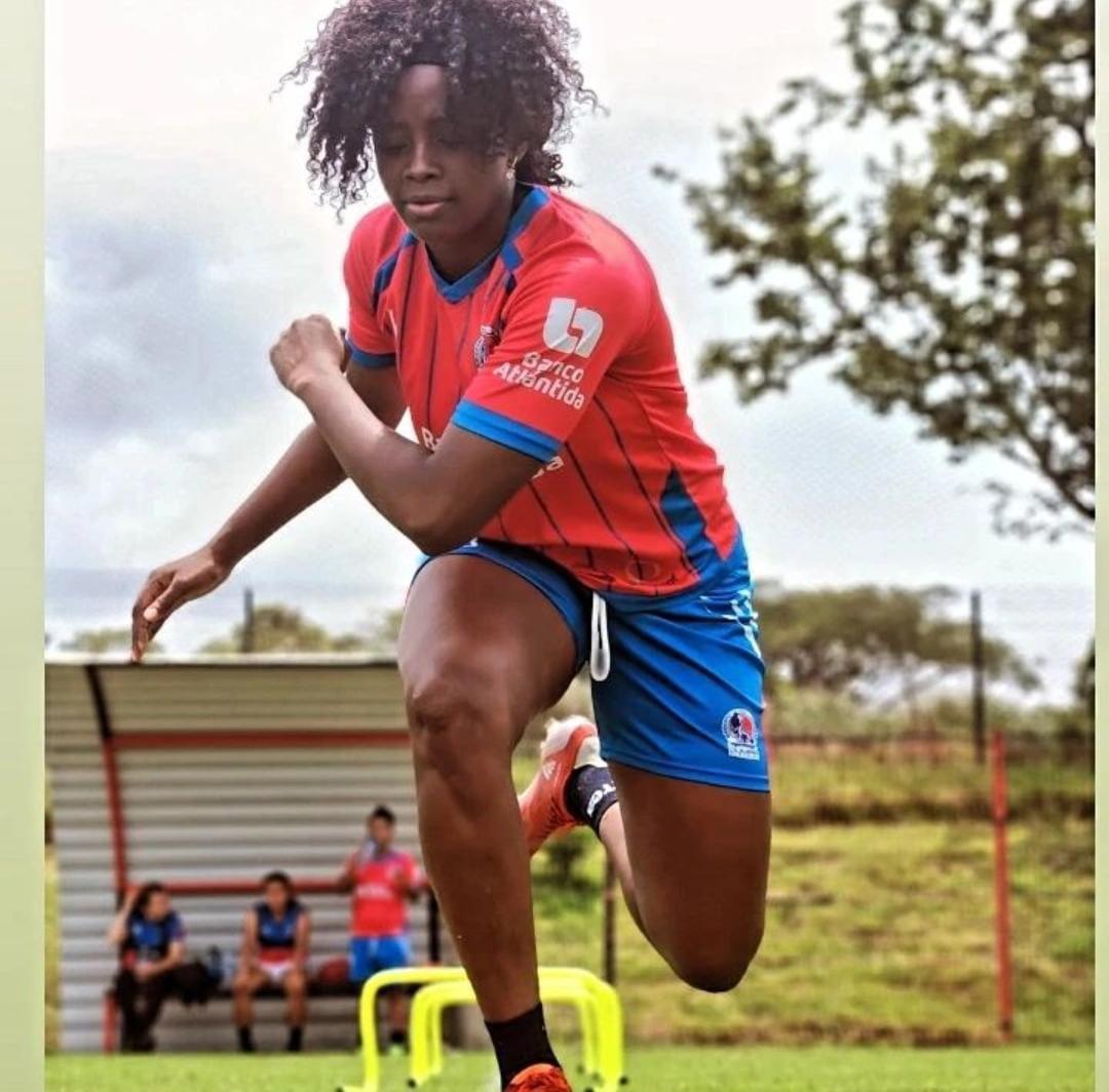 Una está en Europa: ¿Quiénes son y dónde juegan las futbolistas de Honduras que sueñan con el boleto a la Copa Oro Femenil 2024?