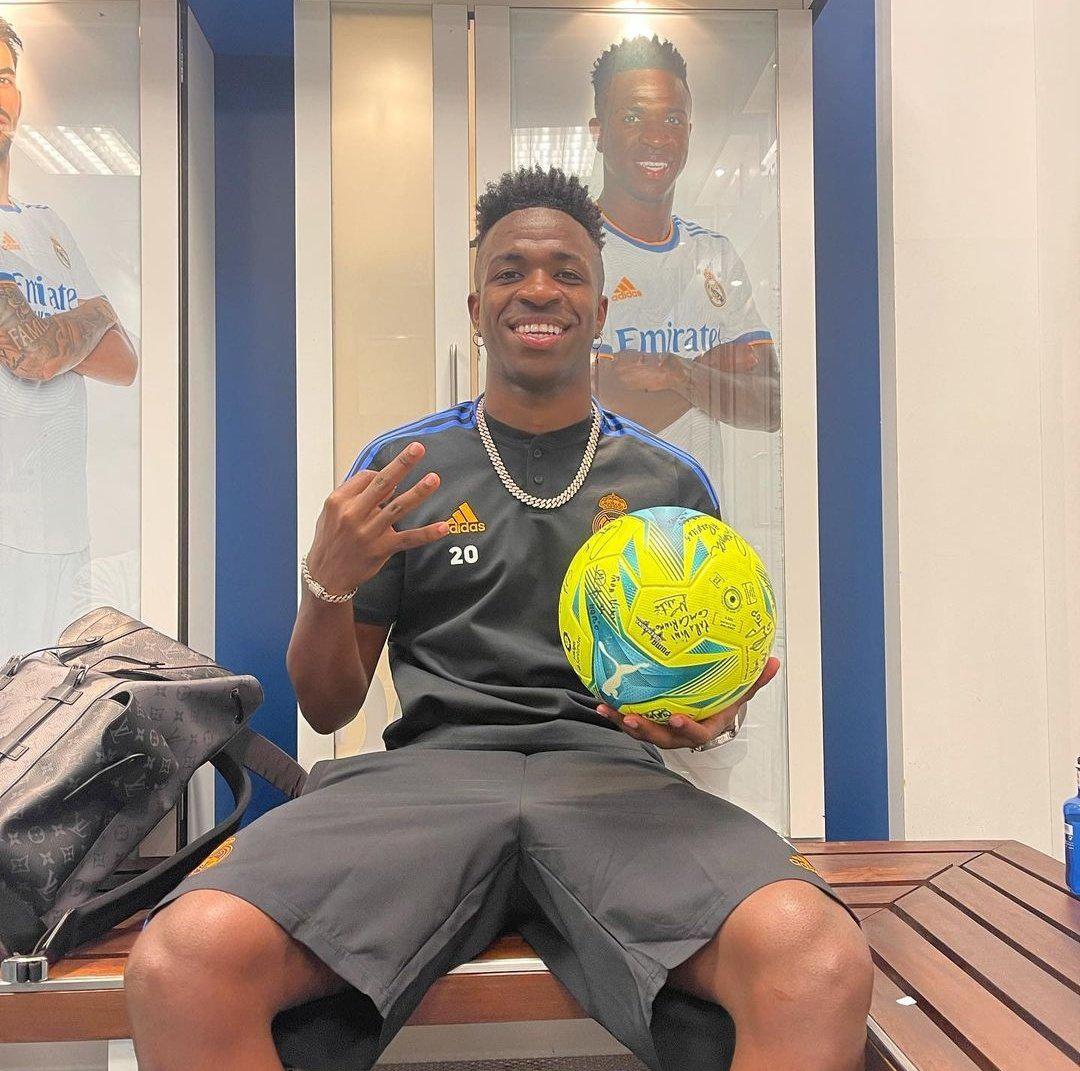 La intolerable amenaza contra Vinicius: Aparece un muñeco con su nombre y el Atlético lanza duro comunicado