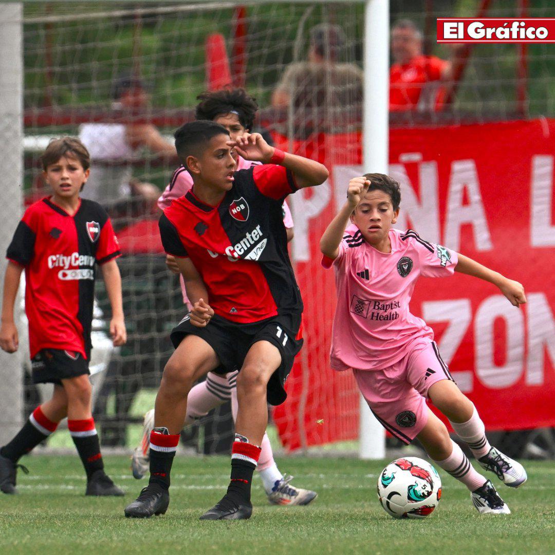 Antonela Roccuzzo y Thiago Messi causan locura en su estadía por Rosario ¿qué pasó con Leo Messi?