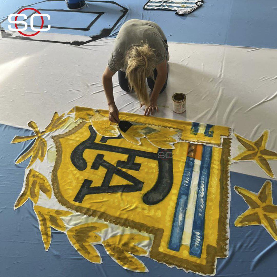 ¡Vibrante previa! Un mono predijo el ganador del Argentina - Croacia y vuelan la camiseta más grande del mundo