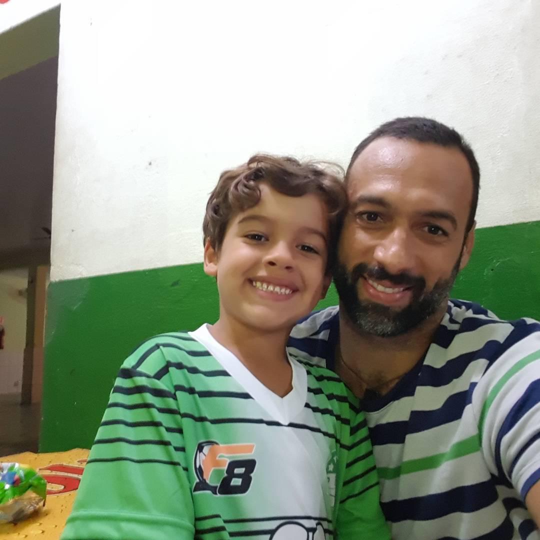 Por poco pierde la vida, ahora se juega otro partido y el trabajo que le prometieron en Olimpia: así es la vida del brasileño Fabio de Souza