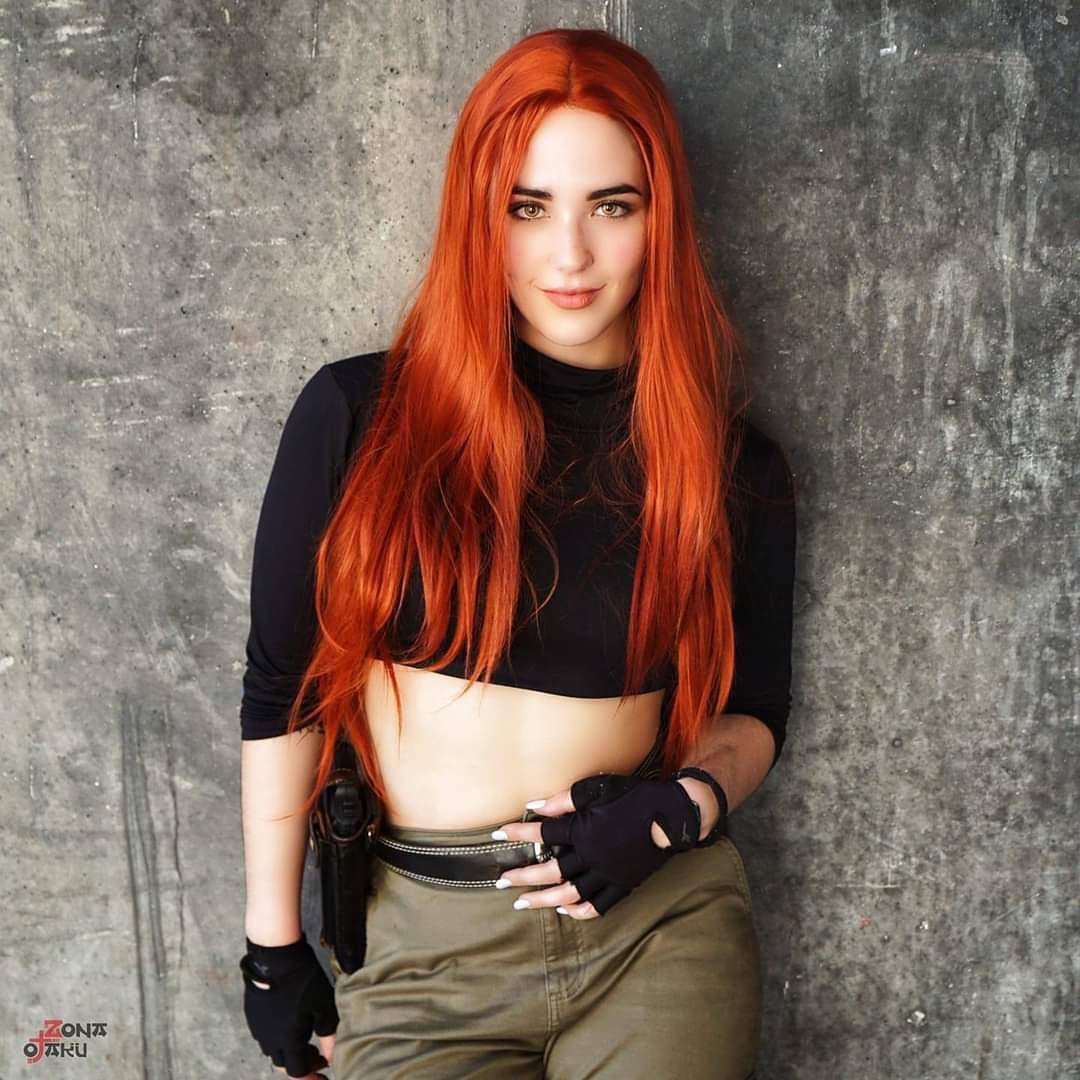 Conoce a la artista marcial y cosplayer española que cautiva con su talento y su gran condición física