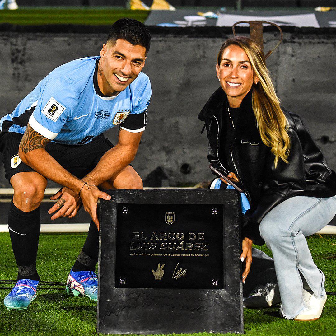 Así se despidió Luis Suárez de Uruguay y la aparición de Messi en el Centenario: “Hola, gordo...”