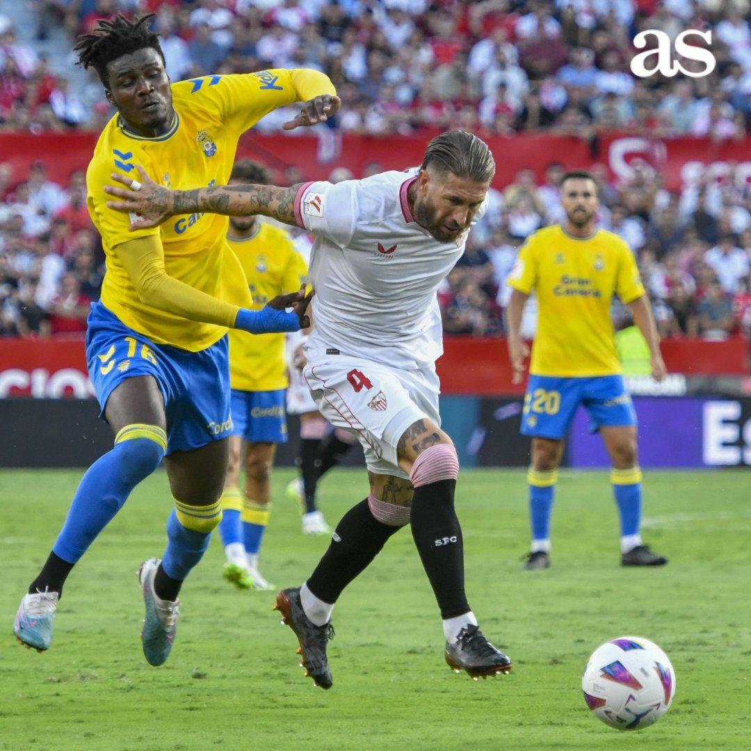 Así fue el debut de Sergio Ramos en el primer triunfo del Sevilla: sacó un gol cantado y rompe un récord histórico
