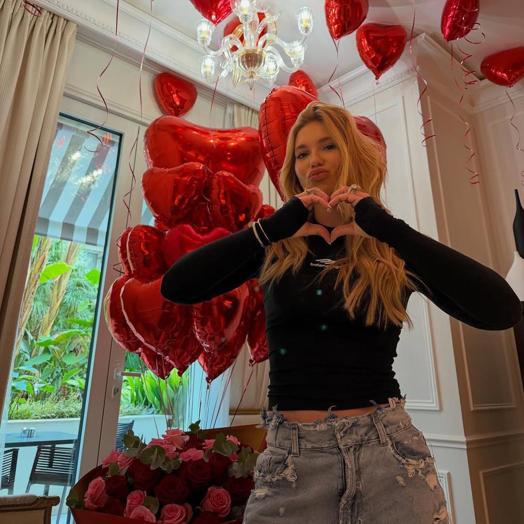 Vinicius toma rotunda decisión con su relación y sorprende a todos después de humillar al Barcelona ¿Se casa?