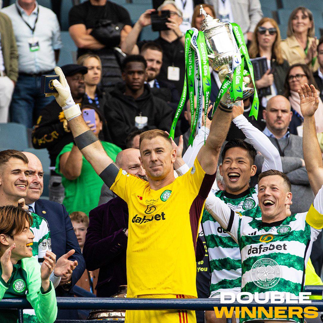 Así festejó Luis Palma el doblete del Celtic en su primer año en Escocia: ¡le puso ambiente al vestidor!