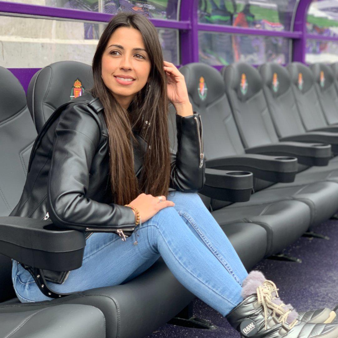 Reportera hizo polémica pregunta a Ancelotti sobre Vinicius y revela graves amenazas que recibe: “Otra perra”