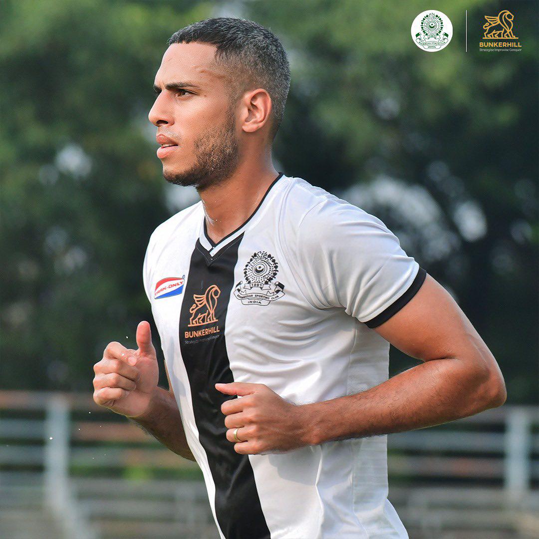 Eddie Hernández tiene dos semanas más para equipararse en cuanto a lo físico con sus compañeros.