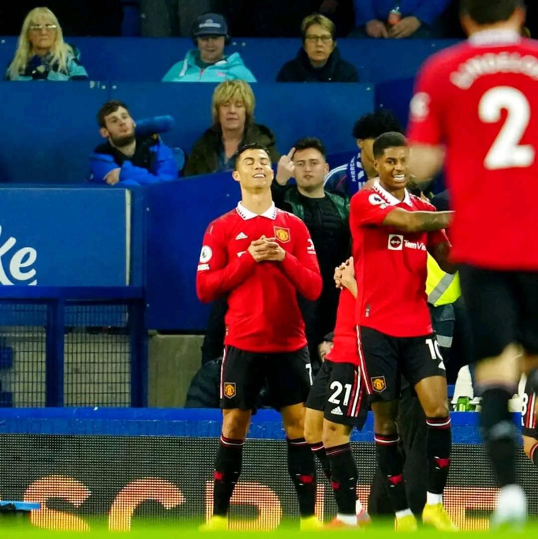¡No está acabado! La nueva celebración de Cristiano Ronaldo luego de marcar con el Manchester United su gol 700