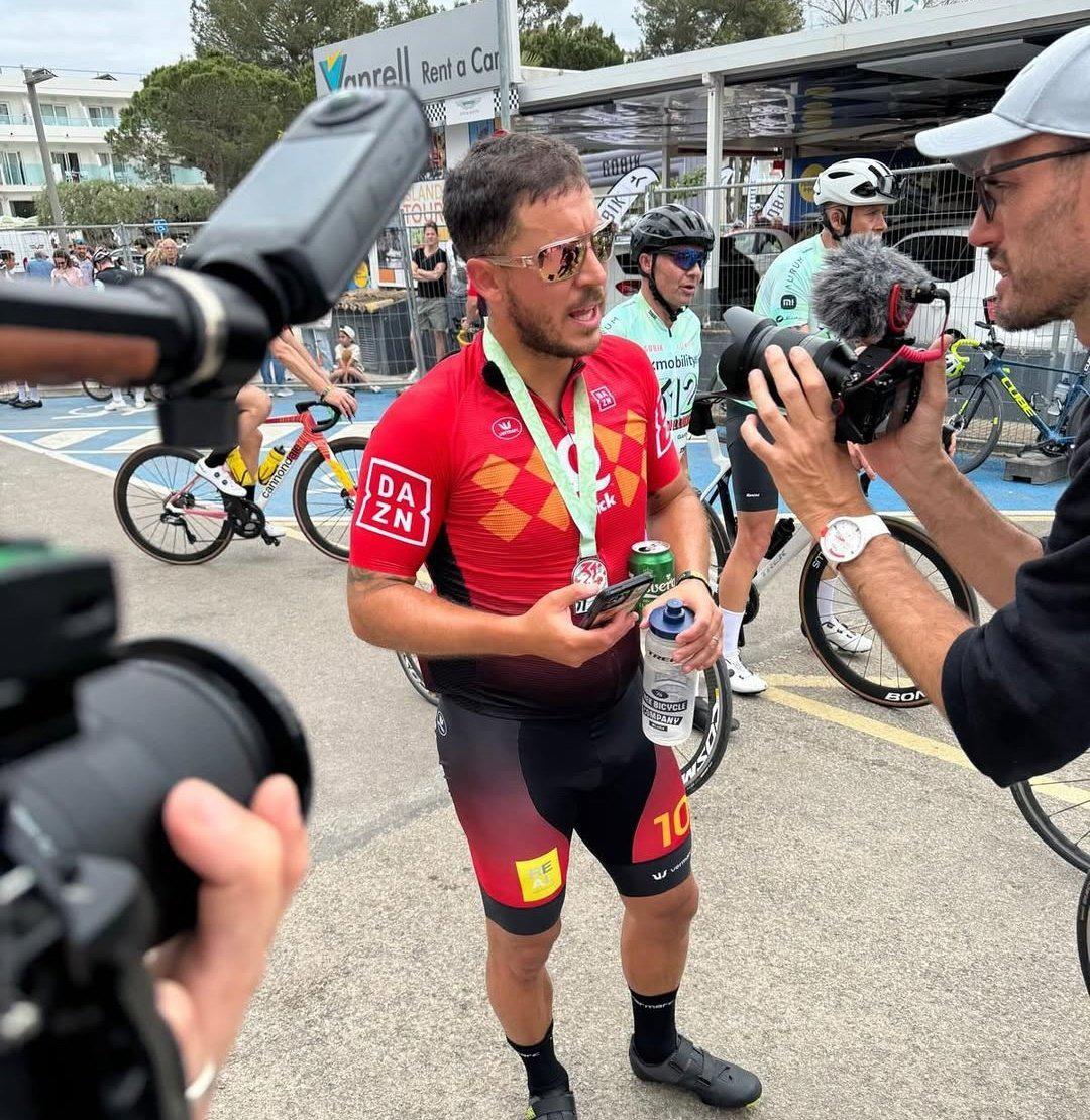 Hazard sorprende con su nueva vida tras olvidarse del fútbol: ¡Muy duro, amigo! Tengo que bajar un poquito más de peso