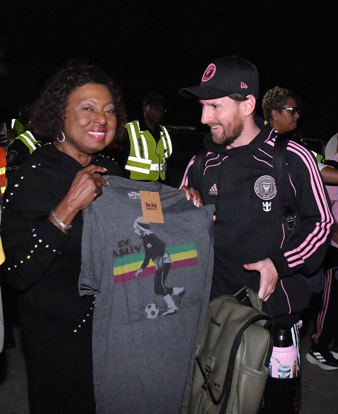 Messi ya está en Jamaica: así fue recibido con el Inter Miami y el anuncio de Mascherano sobre el argentino