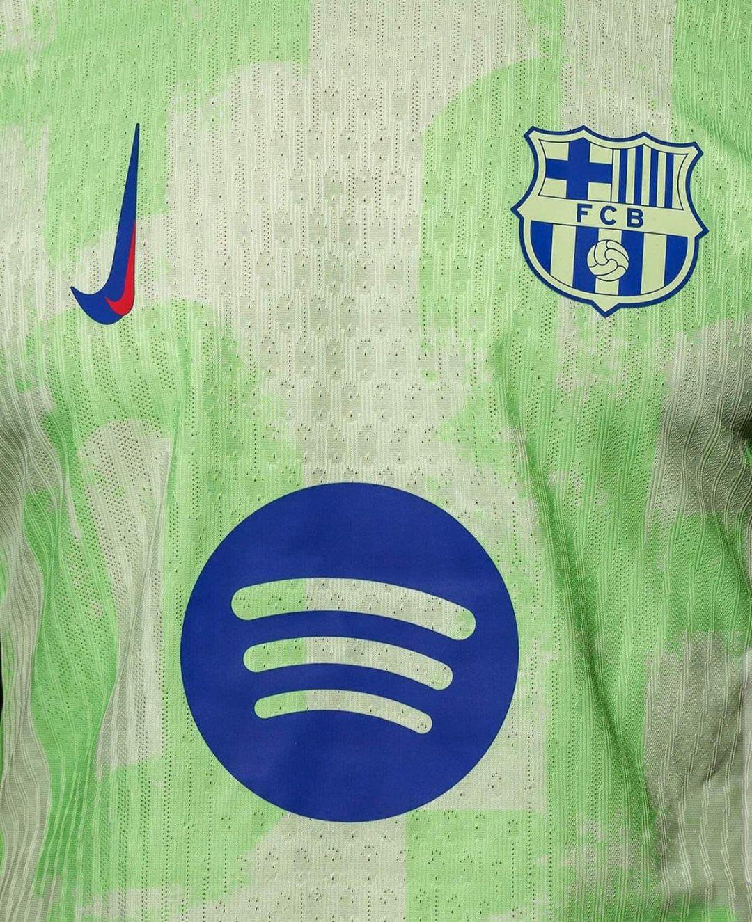 ¿Qué pasó con el logo de Nike? La innovadora tercera camisa del Barcelona para la temporada 2024-25: “conexión con...”