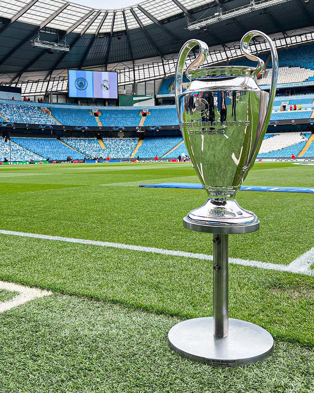 Brutal recibimiento al Manchester City y el enigmático mensaje de Vinicius antes de disputarse el pase a la final