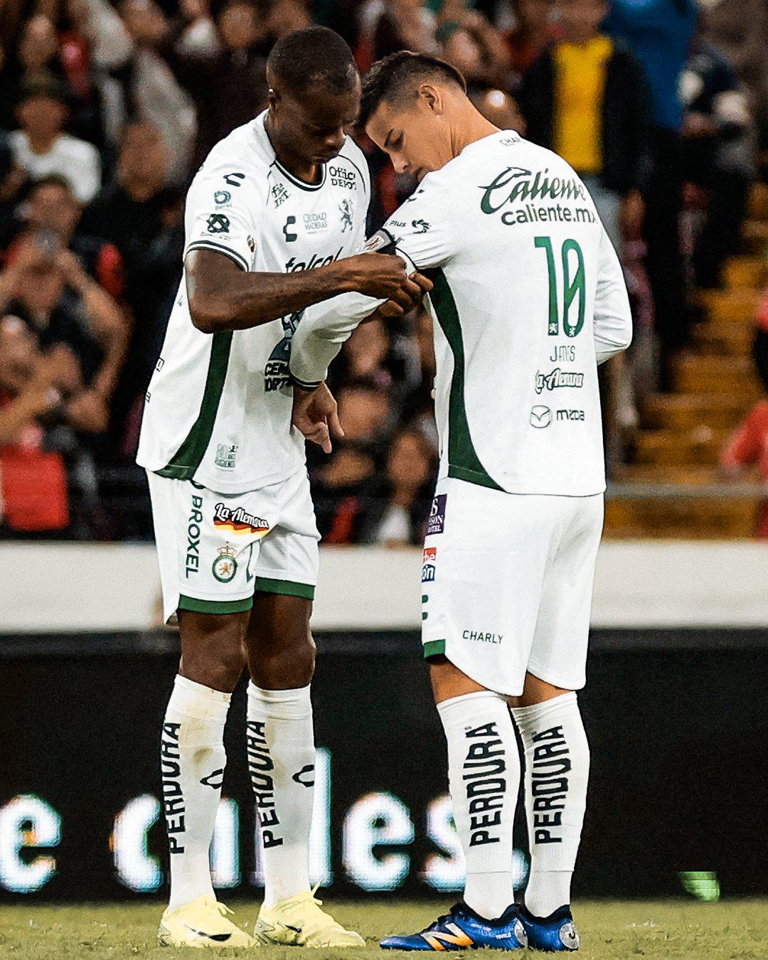 James Rodríguez tuvo un debut soñado en la Liga MX: provocó un penal y lideró la remontada del León ante Atlas