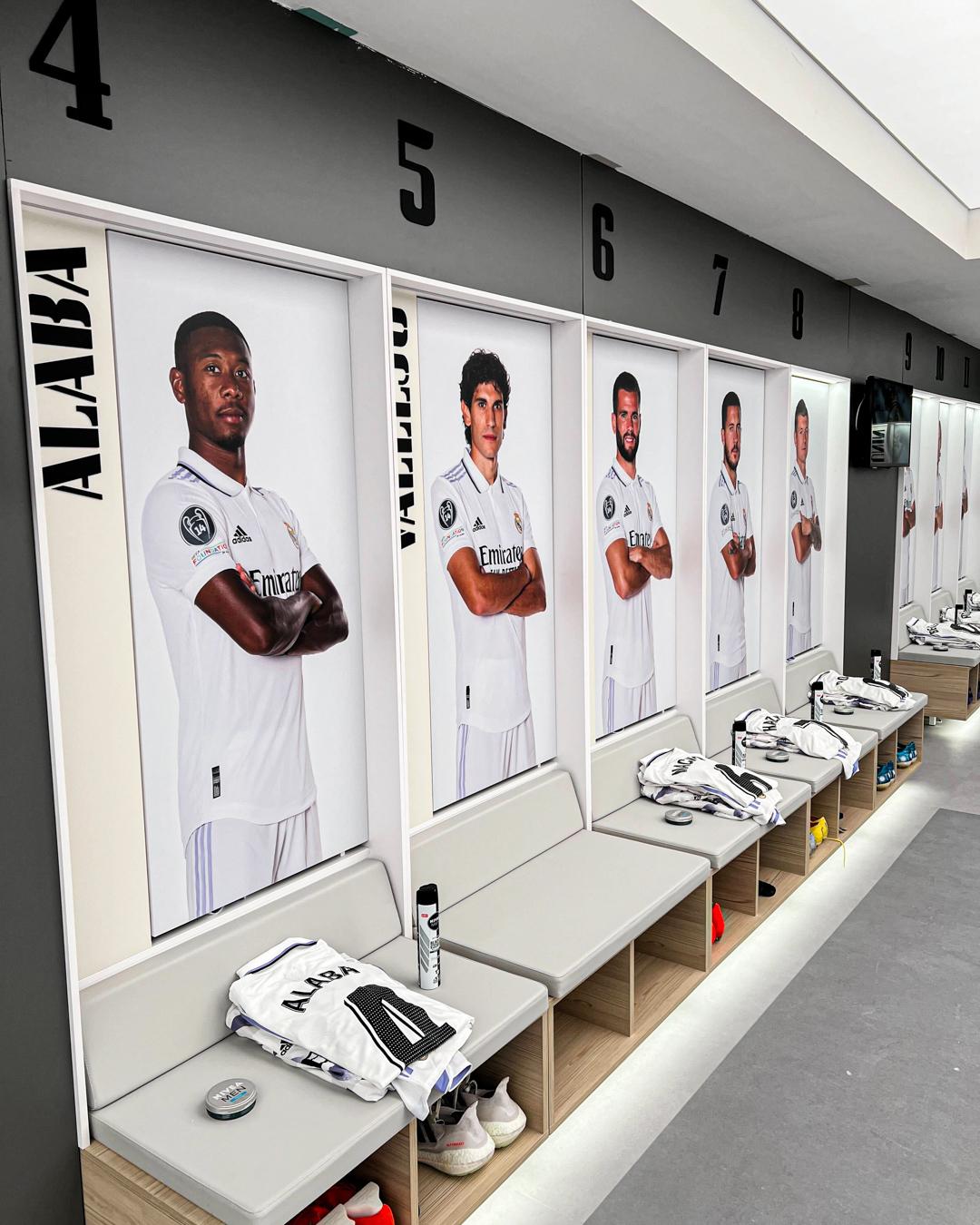¿Sin lujos? Así es el nuevo vestuario del Real Madrid en el Bernabéu y el gran invernadero bajo tierra para guardar el césped