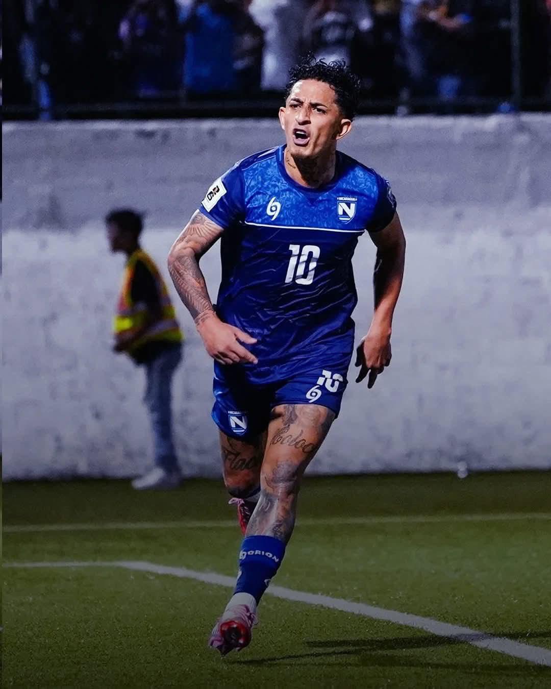 Byron Bonilla era el futbolista por el que la policía se metió al camerino de Nicaragua en plenas Eliminatorias de Concacaf.