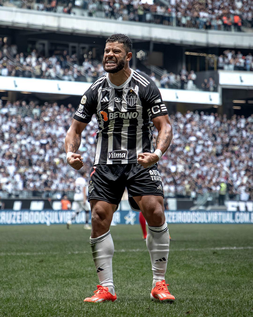 El entrenamiento extremo de Hulk en Brasil para mantener su espectacular físico a sus 38 años ¿De qué se trata?